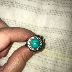 Premier Jewelry turquoise colored flower ring